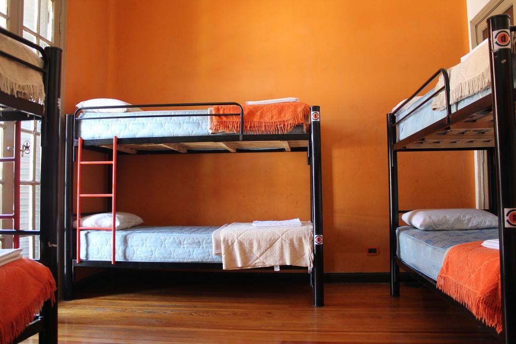 Turning Point Hostel Кордова Экстерьер фото