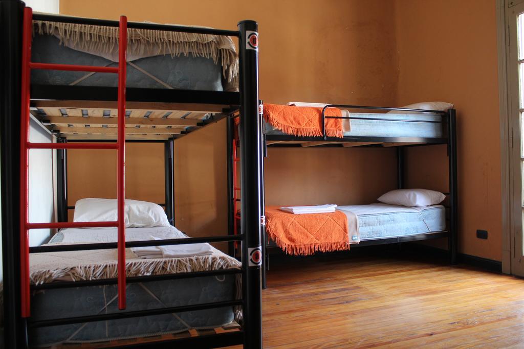 Turning Point Hostel Кордова Экстерьер фото