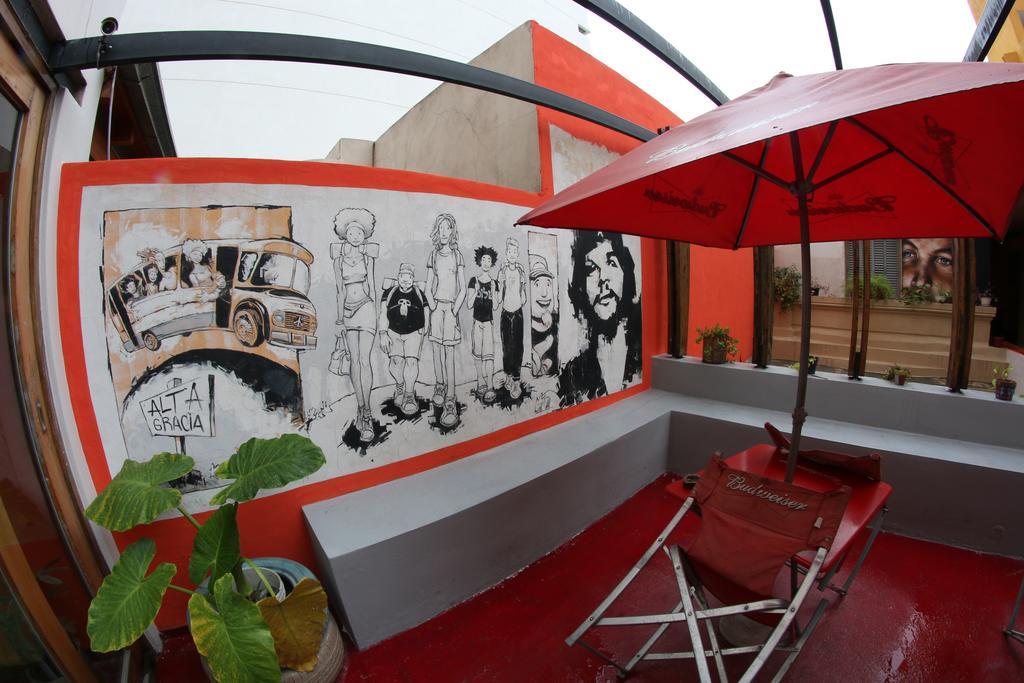 Turning Point Hostel Кордова Экстерьер фото