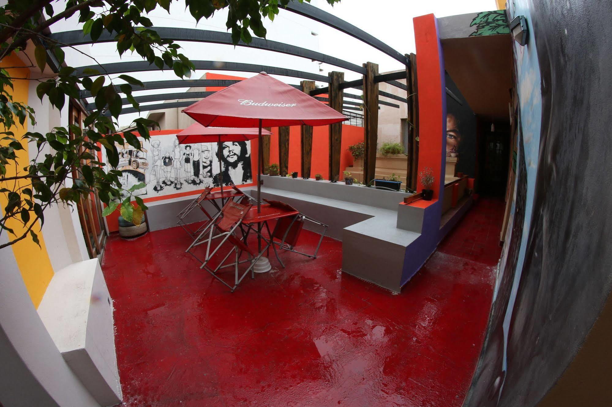 Turning Point Hostel Кордова Экстерьер фото