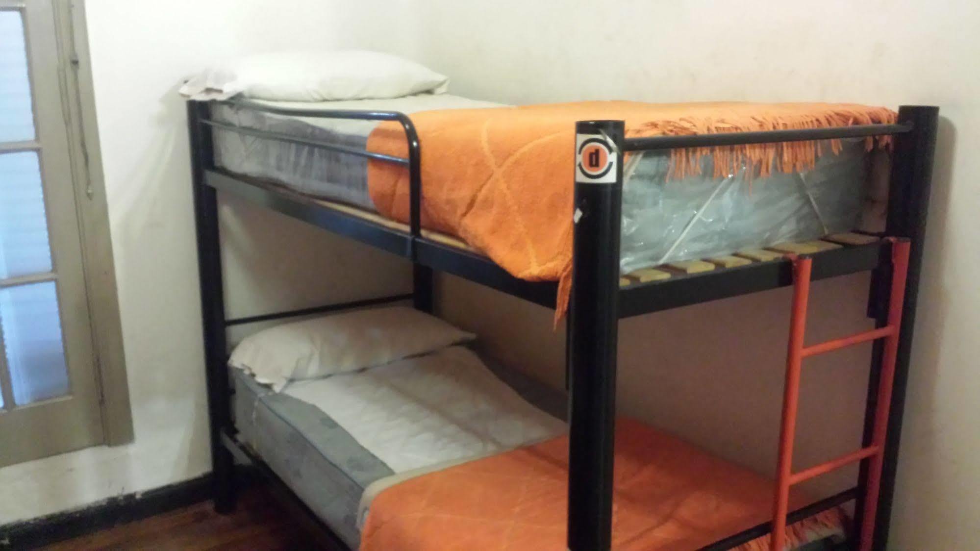 Turning Point Hostel Кордова Экстерьер фото
